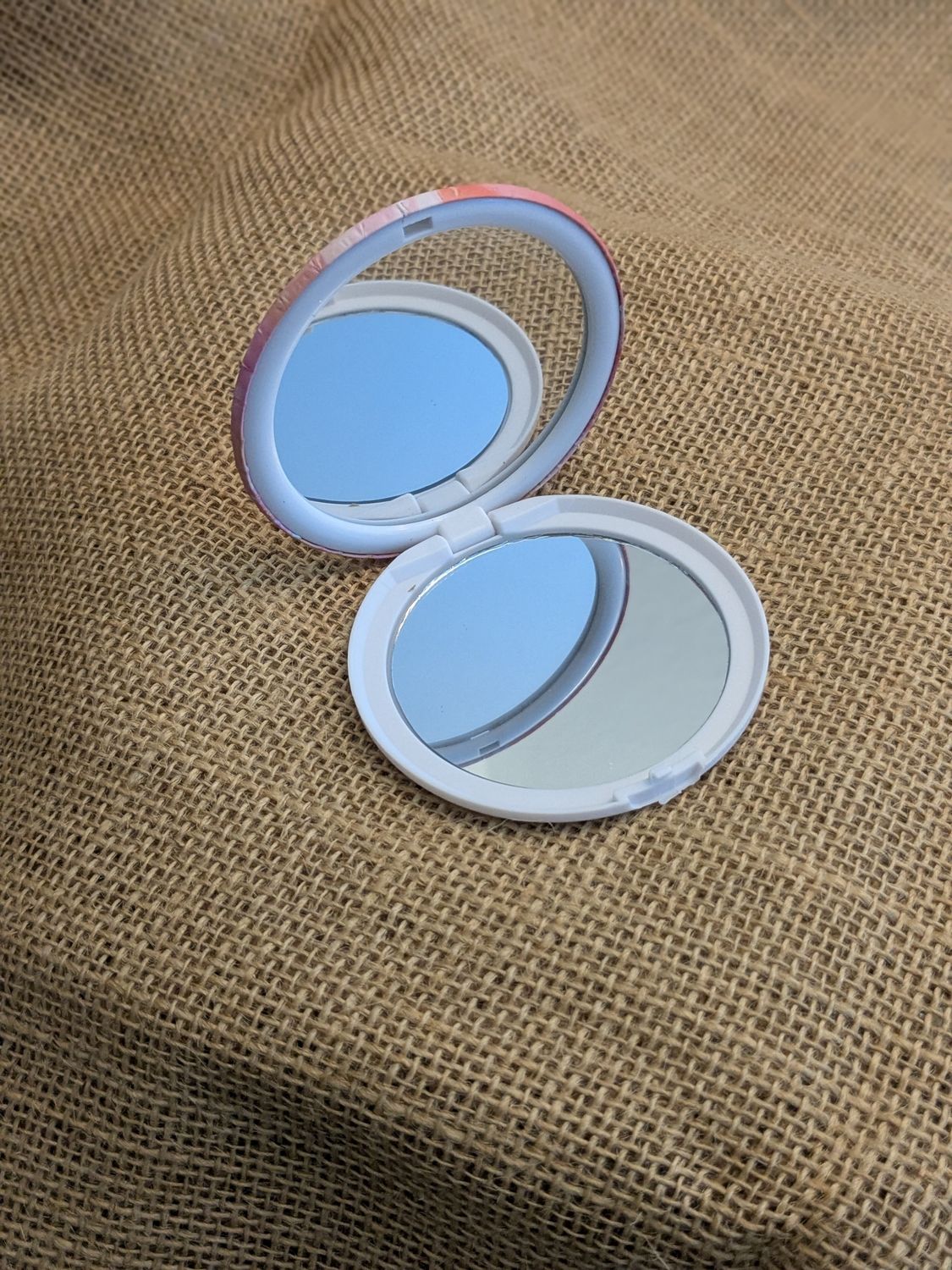 compact mirror