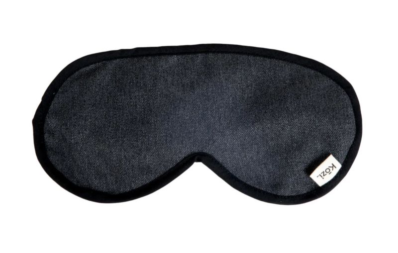 Kozi Restoring Eye Mask - Black