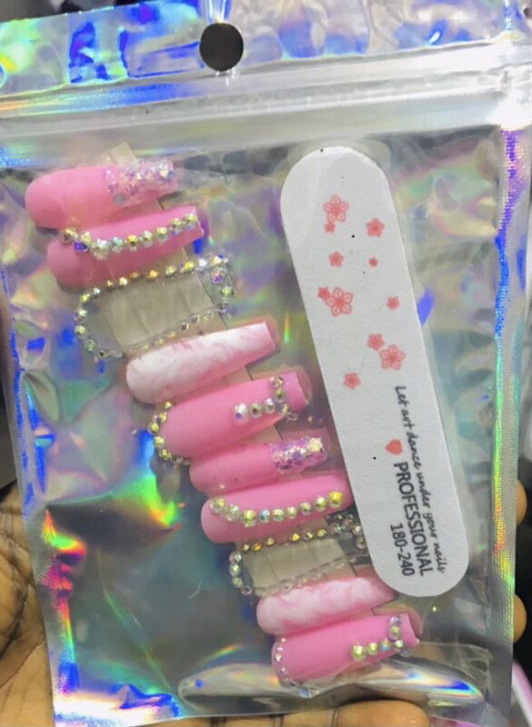 Press-on Nails