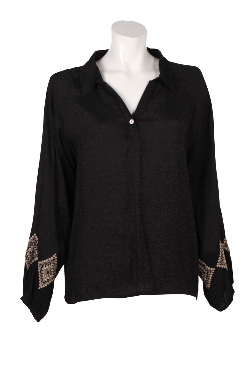 Roni Blouse Embr. Jaquard 0020 black BW4-563