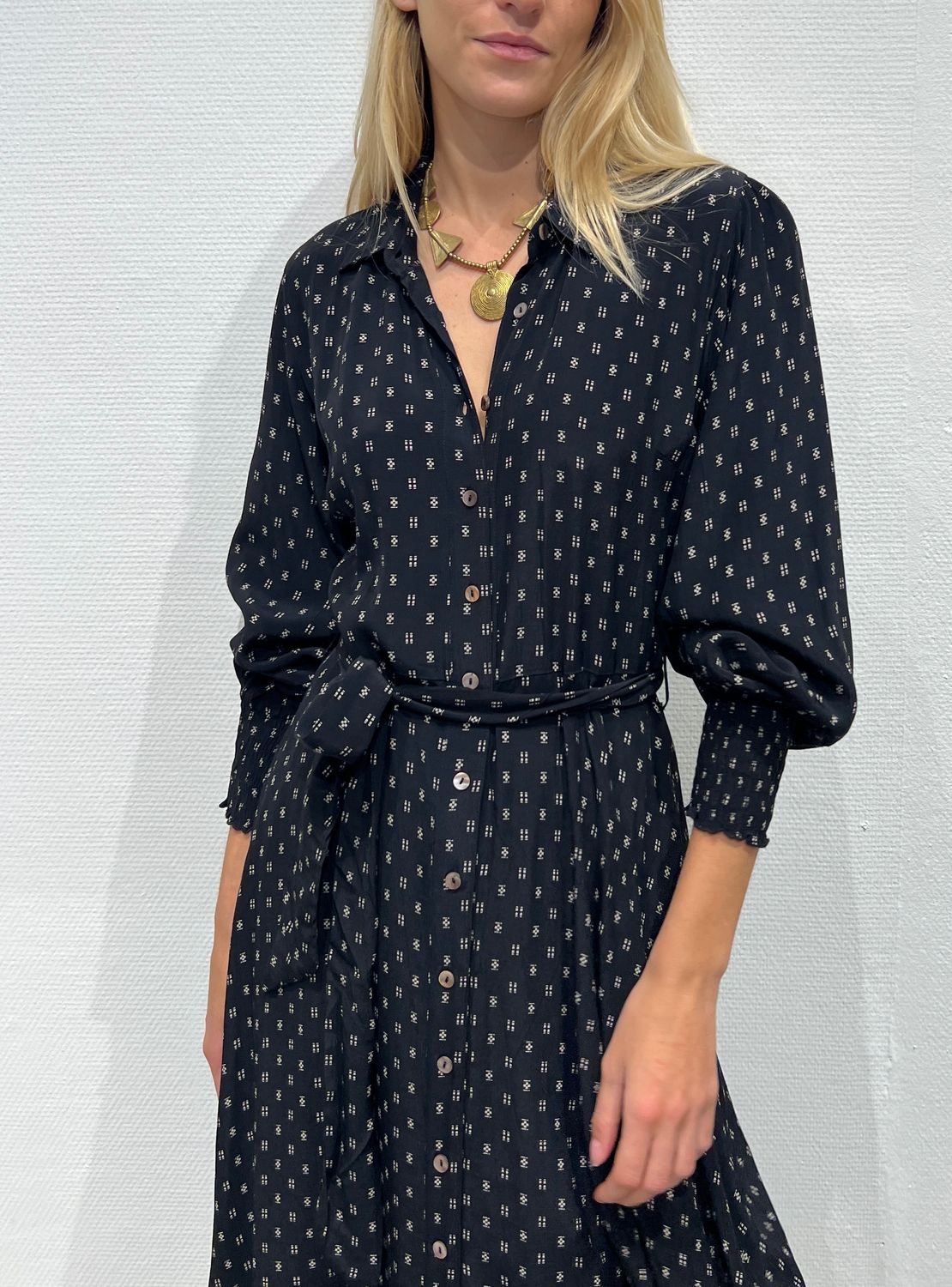 Bobby Long Dress MC S195 finca BW4-532