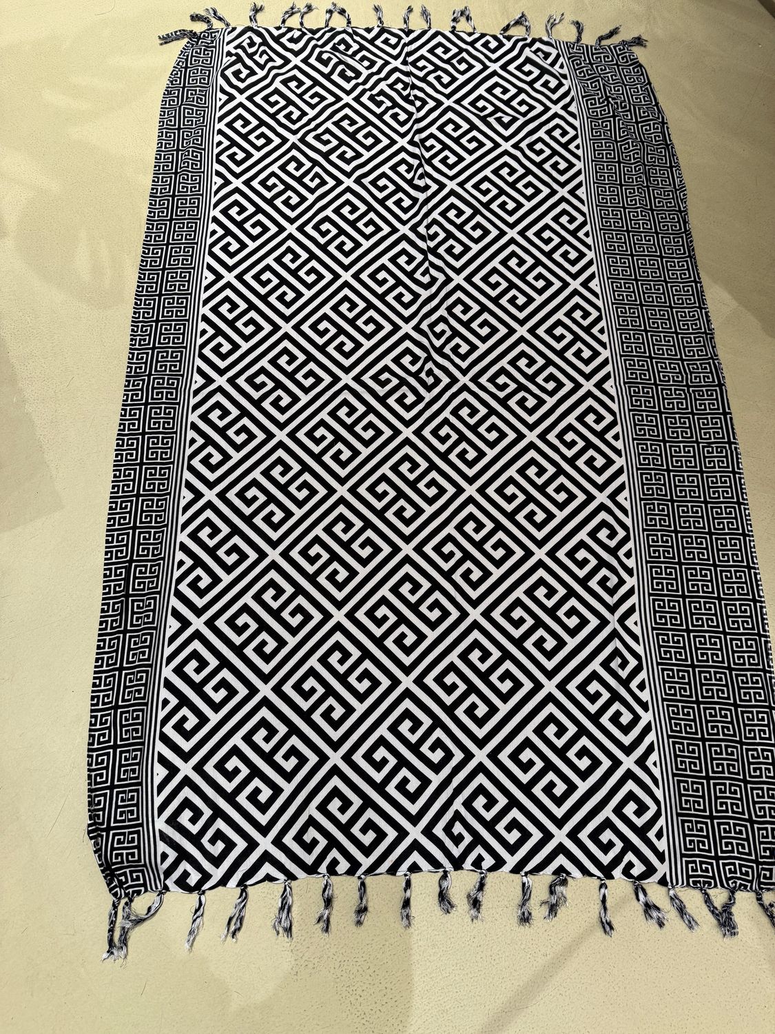 Beach Sarong 0223 black / white BS5-697