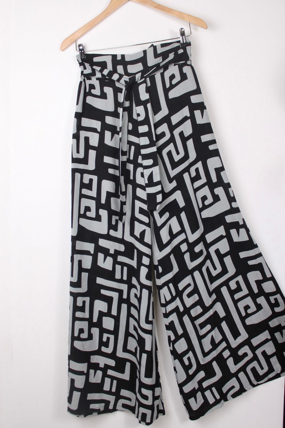 Hawai Pant 0131 barcode black BS5-314
