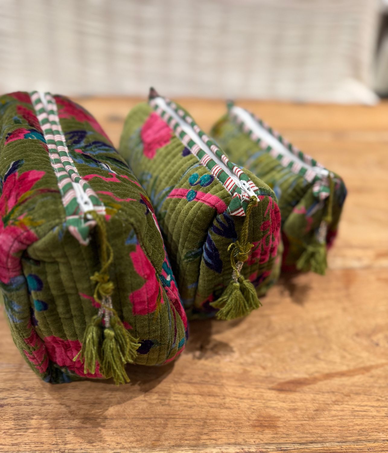 Pouches Set of 3 sizes 0030 green BW5-782