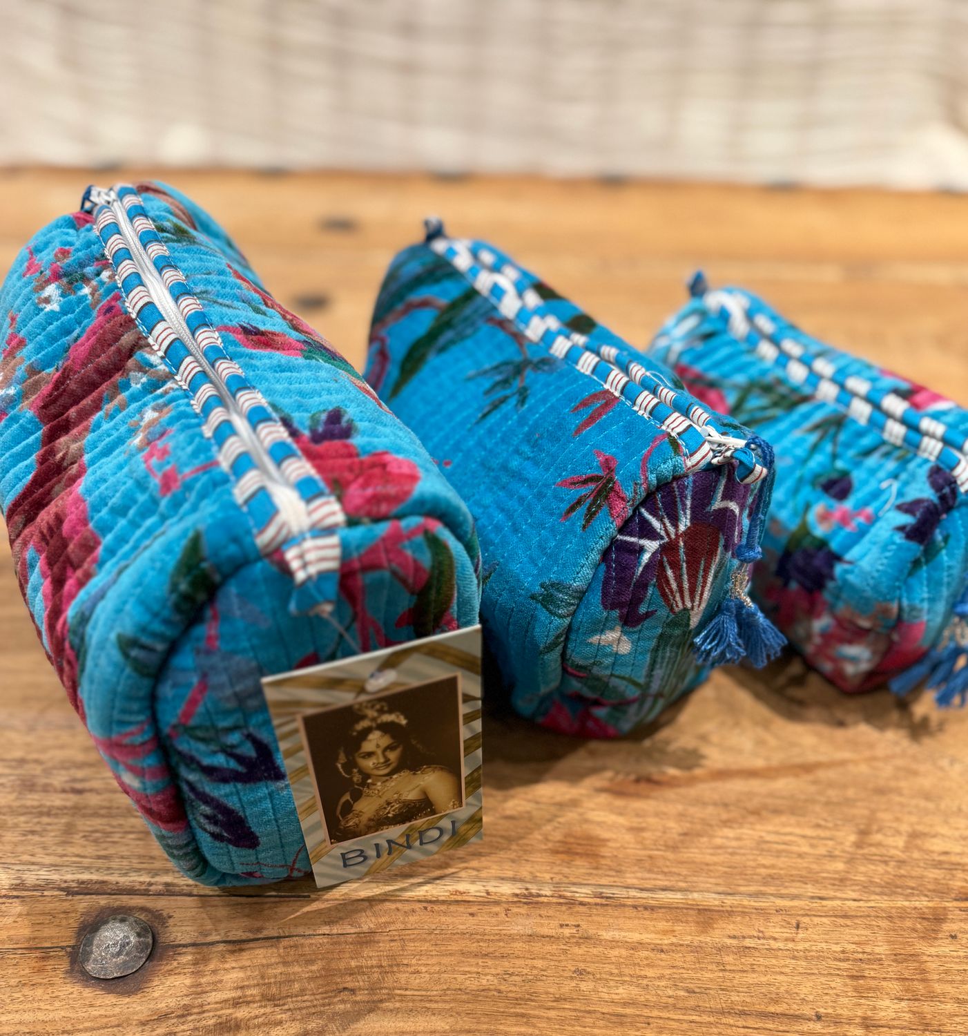 Pouches Set of 3 sizes 0042 turqoise BW5-782