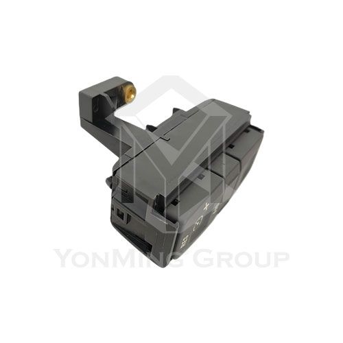 STEERING WHEEL BOTTOM SWITCH