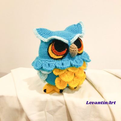Bufnita BLU - Figurina crosetata. Jucarie lucrata manual. Cadouri handmade