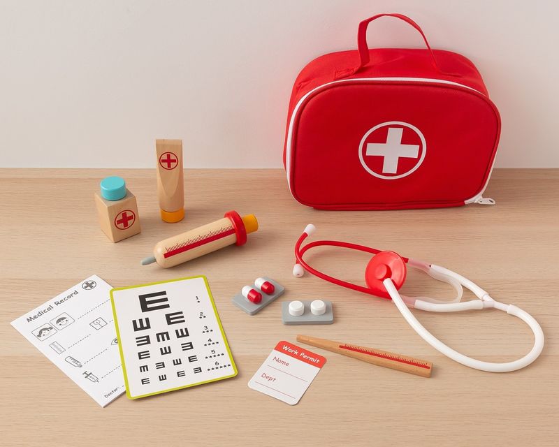 Kiokids Set di Dottore in Legno