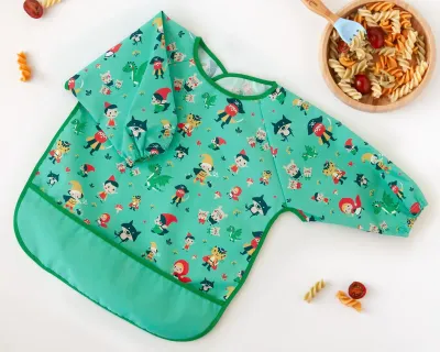 Kiokids Bavaglino Impermeabile con maniche verde
