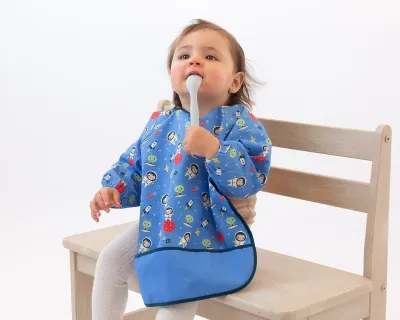 Kiokids Bavaglino Impermeabile con maniche blu