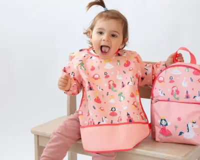 Kiokids Bavaglino Impermeabile con maniche arancio