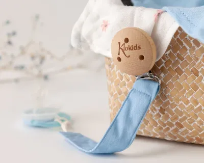Kiokids Pinza Porta Succhietti legno celeste
