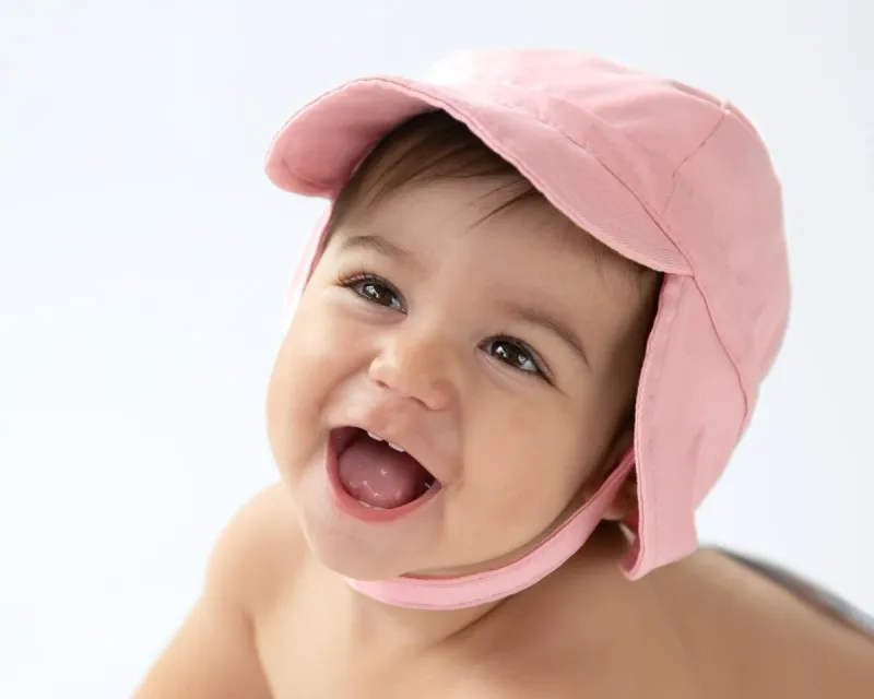Kiokids Berretto per Bambina Rosa con protezione solare upf50+ cm 48-50 12-24 mesi