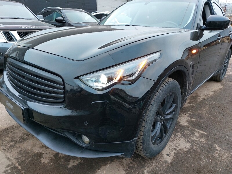 Infiniti qx70 fx30d