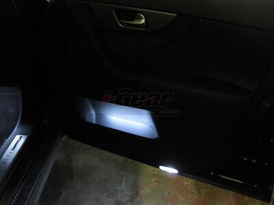 Установка Подсветки дверного кармана Infiniti, Nissan