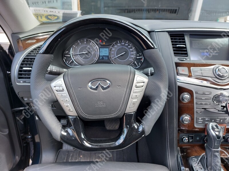 Nissan Patrol руль сзади