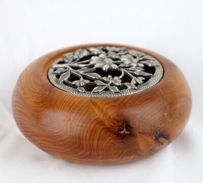 Yew Wood Pot Pourri Bowl (Small)