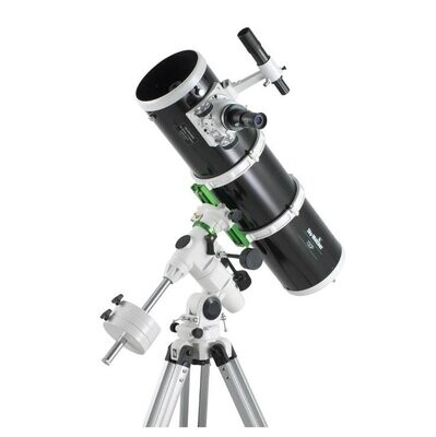 Télescope Sky-Watcher 150/750 Black Diamond sur EQ3-2