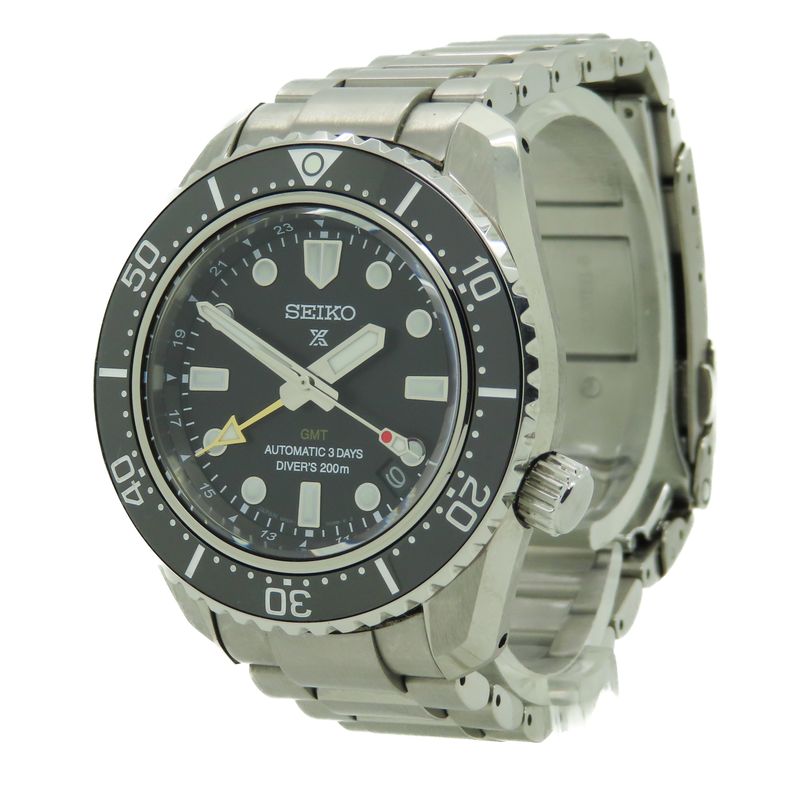 Seiko Marinemaster 200 GMT
