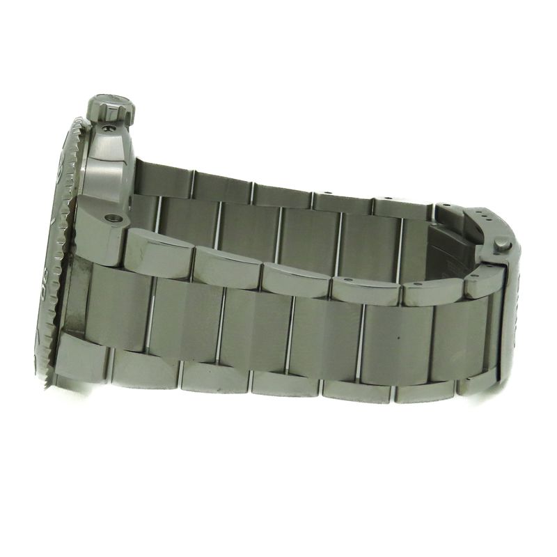 Oris Aquis Date 43,5 Relief