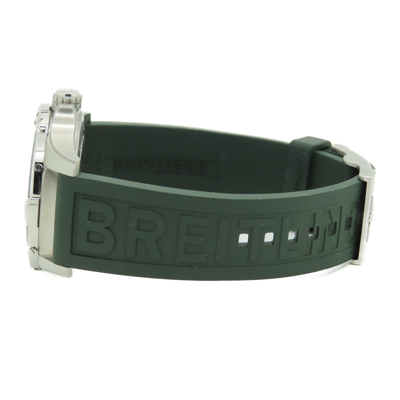 Breitling Avenger 42