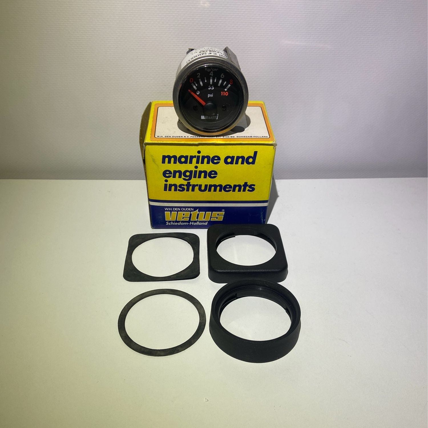 Vetus Öldruck Anzeige OILPMET24 / 24 Volt schwarz. NEU OVP