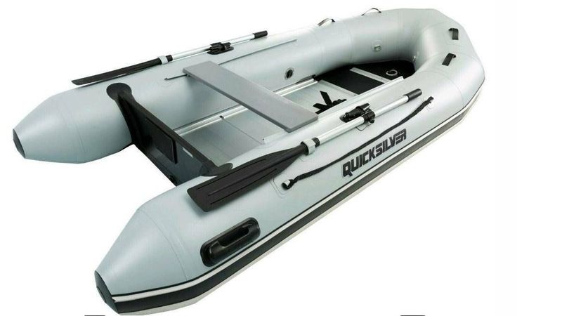Quicksilver 300 Sport