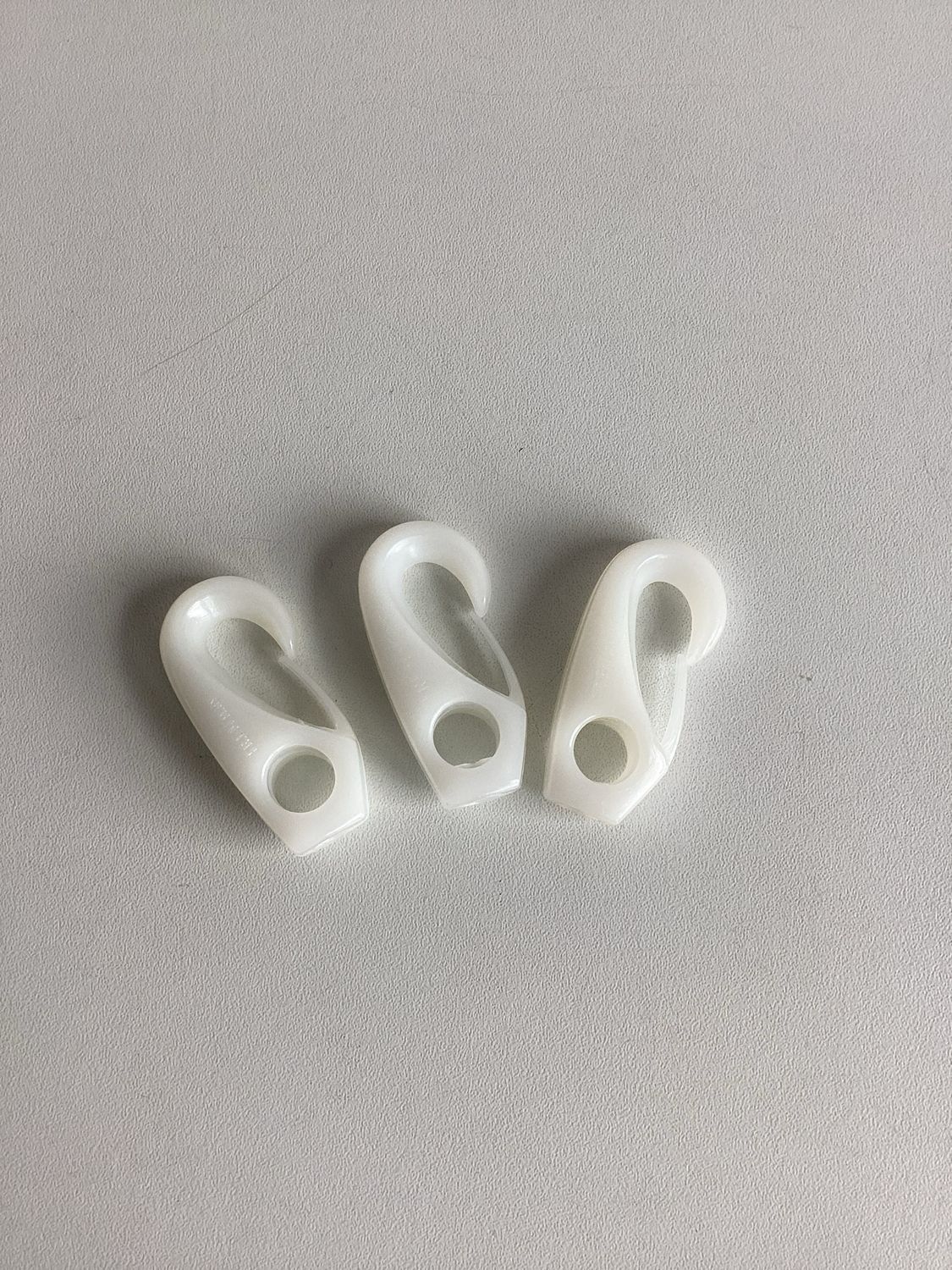 TREM Kunststoff Haken für 6mm Gummiseile C1306000