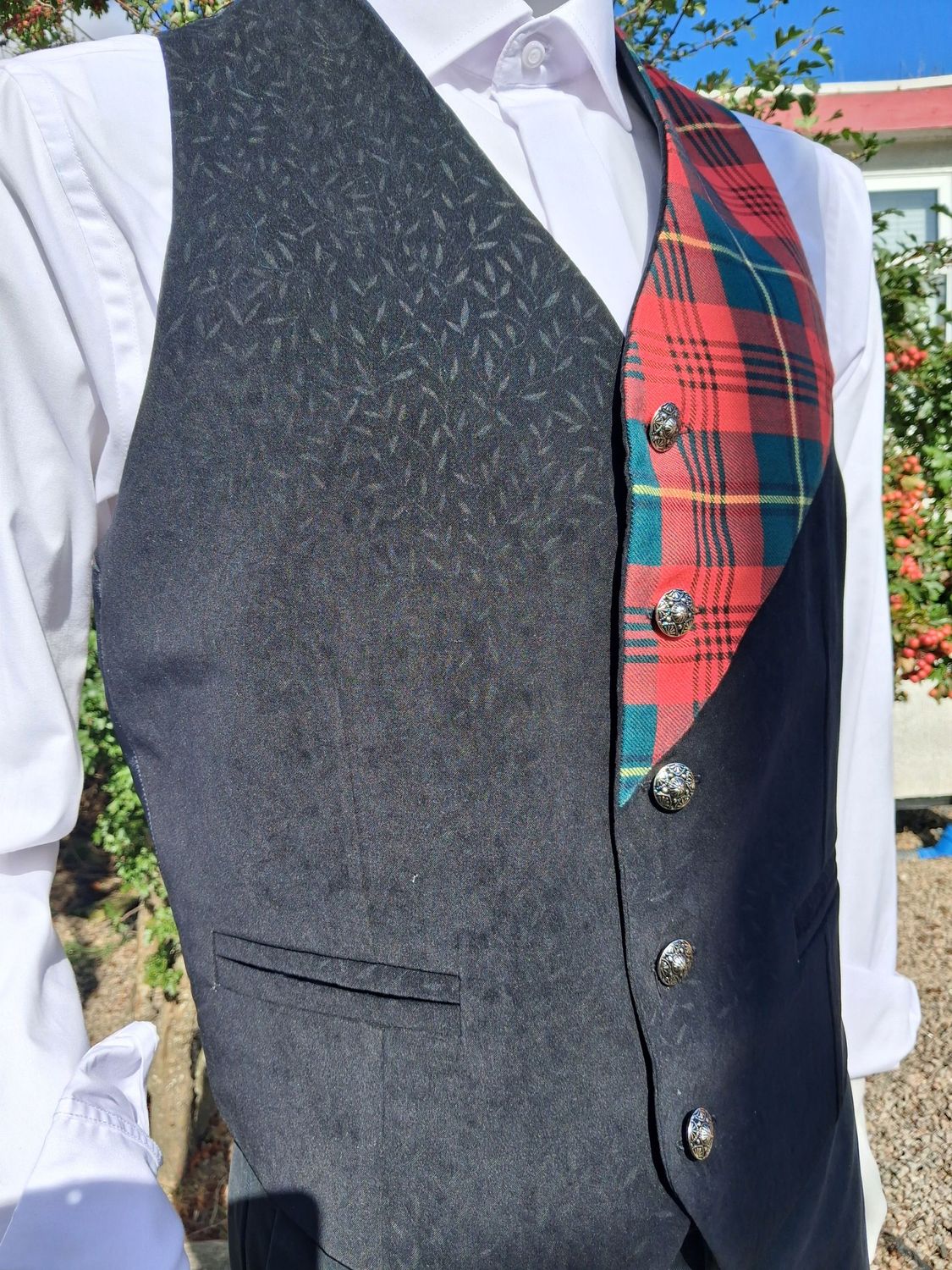 Waistcoat Black tartan red