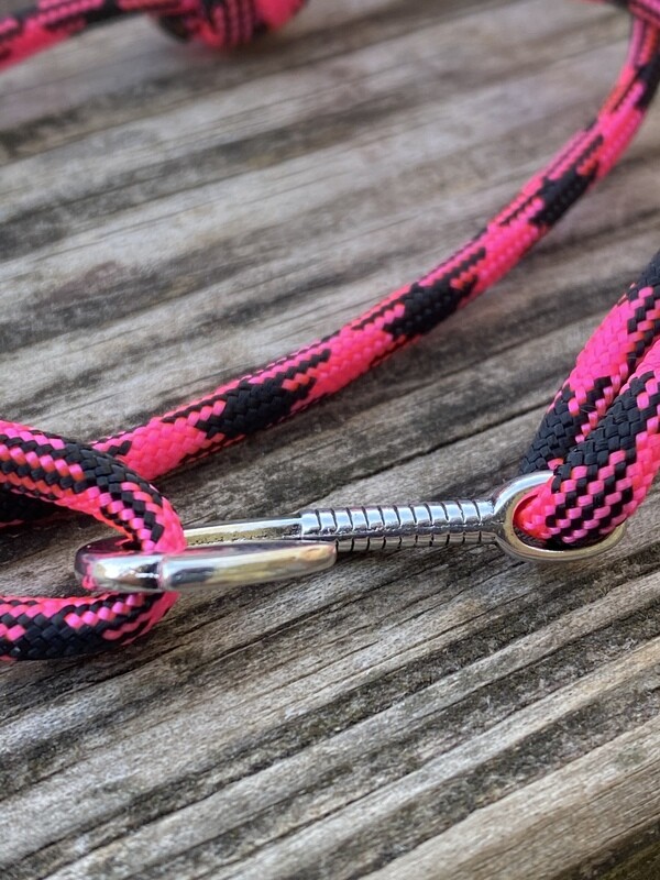 Paracord Fish Hook Bracelet, Paracord Jewelry, Paracord Fish Hook Charm  Pink and Black