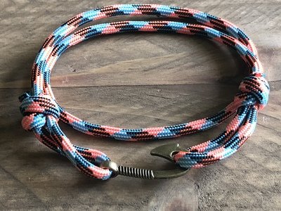 Paracord Fish Hook Bracelets