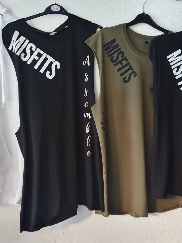 Men&#39;s vests.