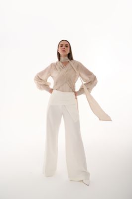 White pants with separated skirt (2 pieces)