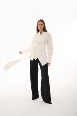 Off white kimono with separated Belt