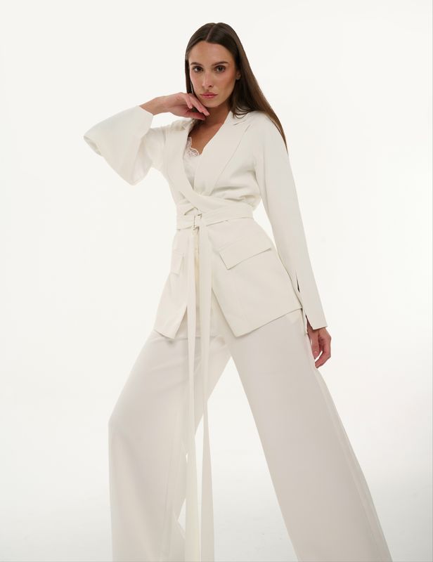 White Blazer with wrapped Belt 