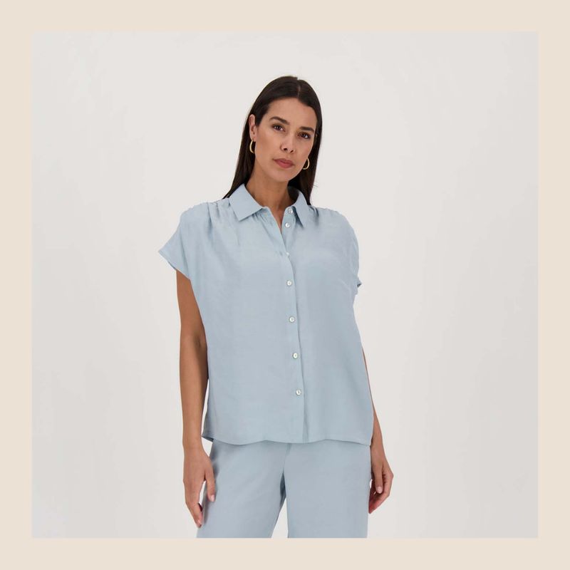 Lichtblauwe t-shirtblouse van Zusss - maat L