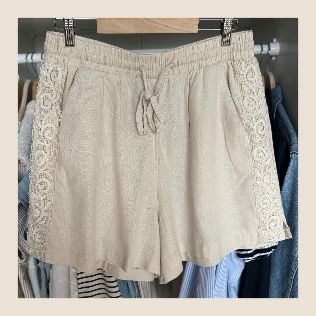 Preloved zomer shortje maat 44