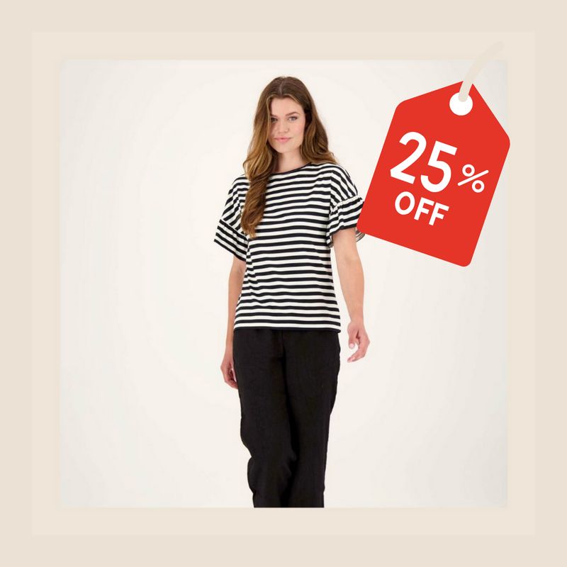 Zusss gestreept t-shirt met vlindermouw - maat S
