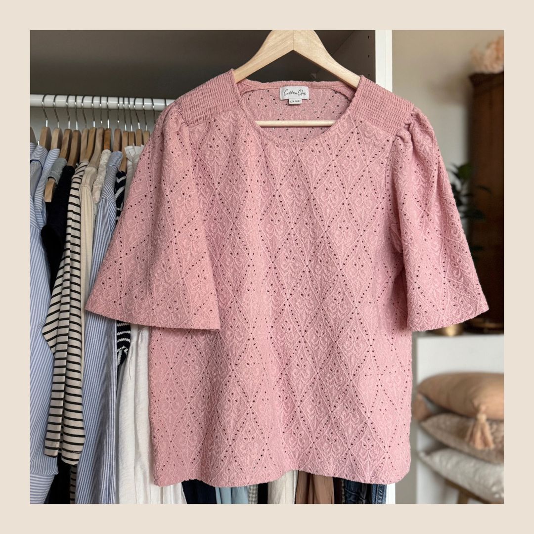 Preloved lichtroze truitje - maat XXL