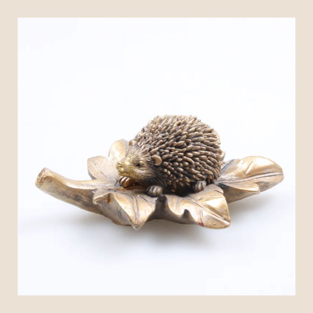 Egeltje op blaadje - goud