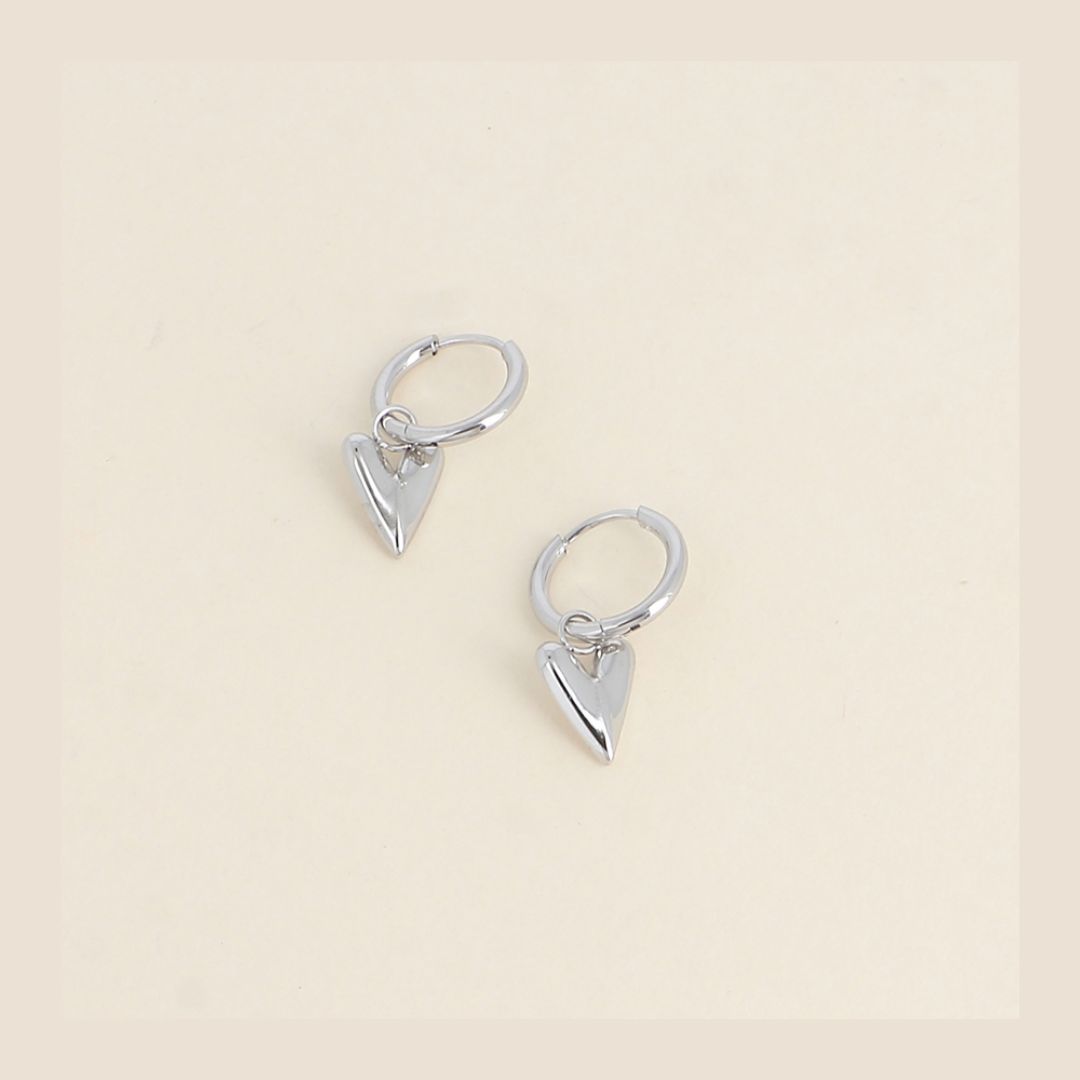 Oorbellen - hartjes zilverkleurig