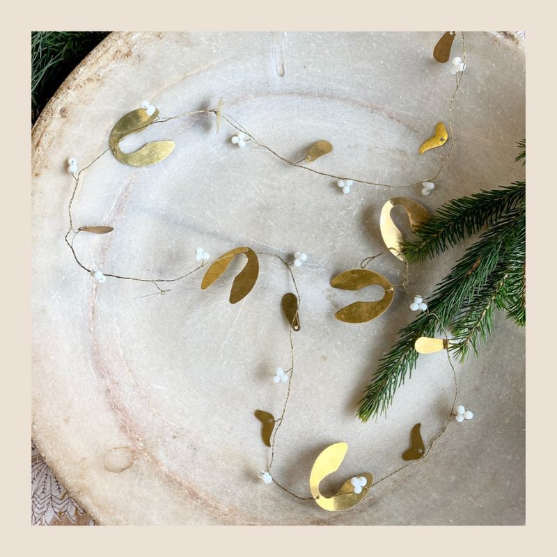 WELDAAD - Mistletoe garland