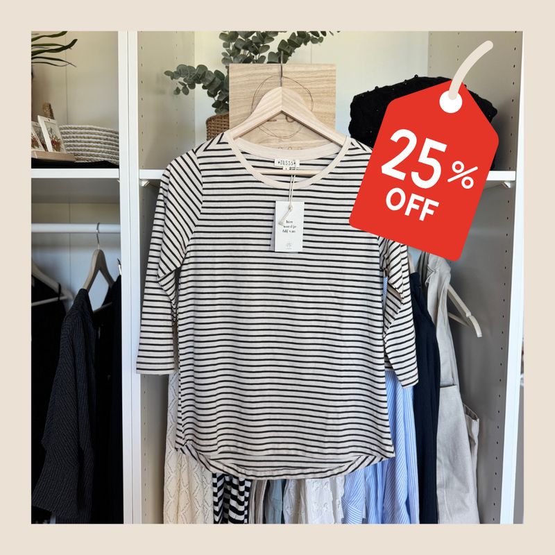 Zusss gestreepte top crème/zwart maat S Zusss gestreepte top crème/zwart maat S