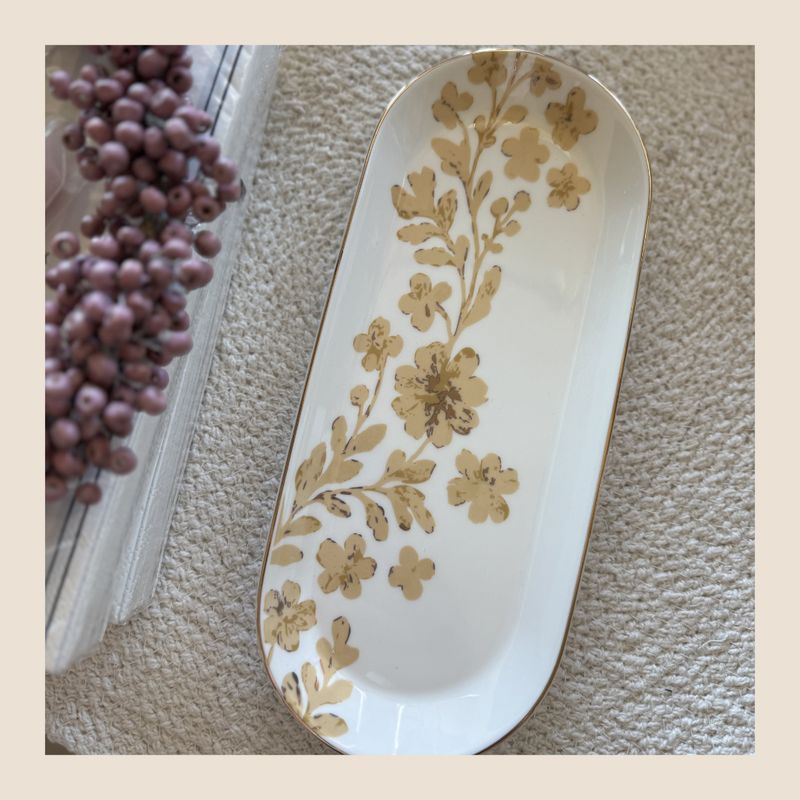 Zusss serveerschaaltje met gouden bloemen