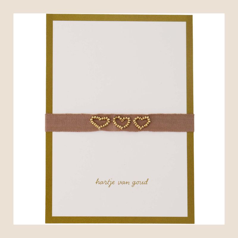Zusss ansichtkaart met armbandje "hartje van goud"
