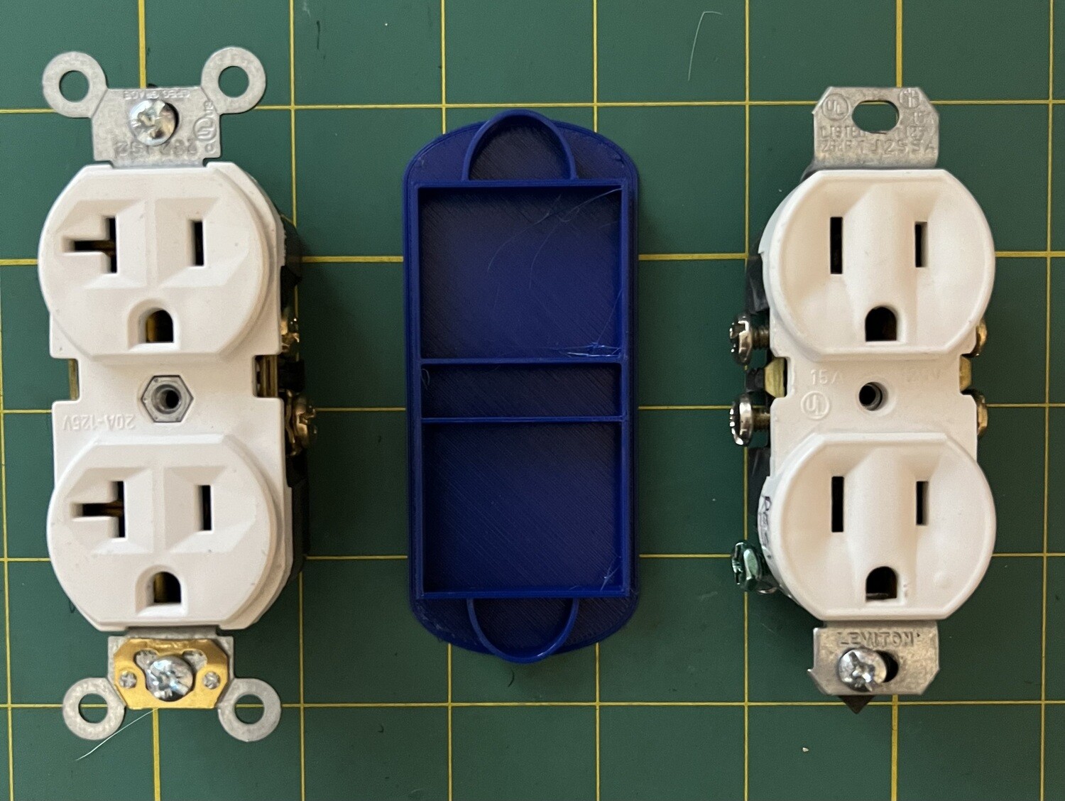 Duplex Receptacle Protective Covers                     (10 Pack)