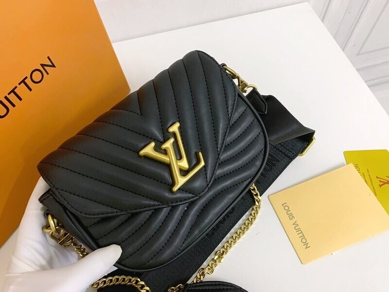 LOUIS VUITTON MULTI POUCHETTE ( BLACK )
