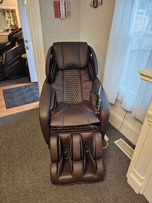 Osaki Pro Alpina Massage Chair Floor Model in Brown