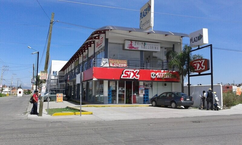 VENTA DE PLAZA COMERCIAL EN HEROES DE PUEBLA OPL-0105