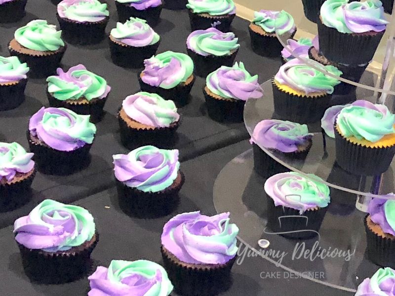 Custom Colour Cupcakes